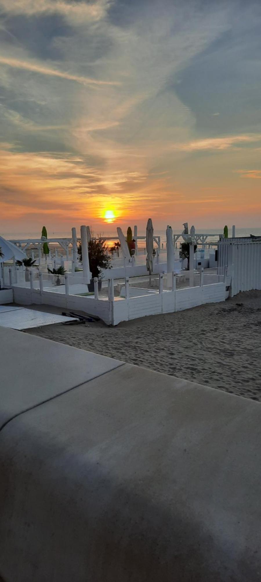 Beachstudio Westende With Sea View Миделкерке Екстериор снимка