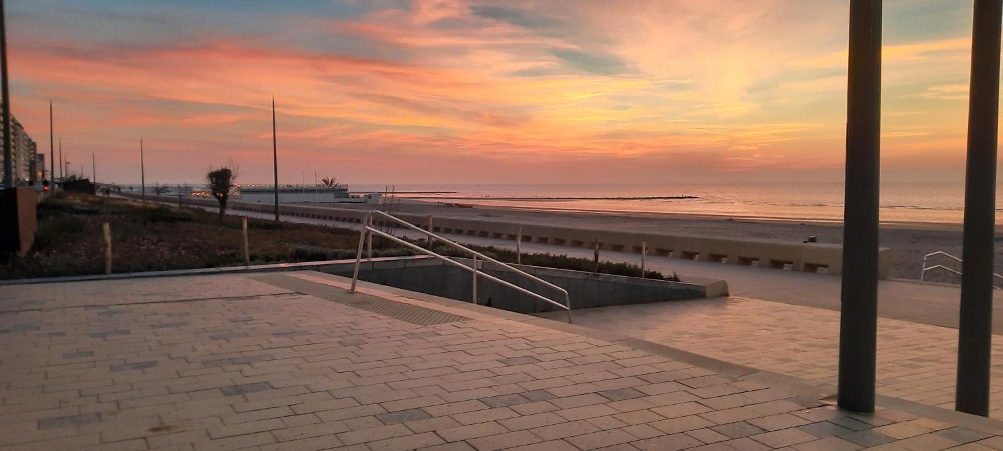 Beachstudio Westende With Sea View Миделкерке Екстериор снимка