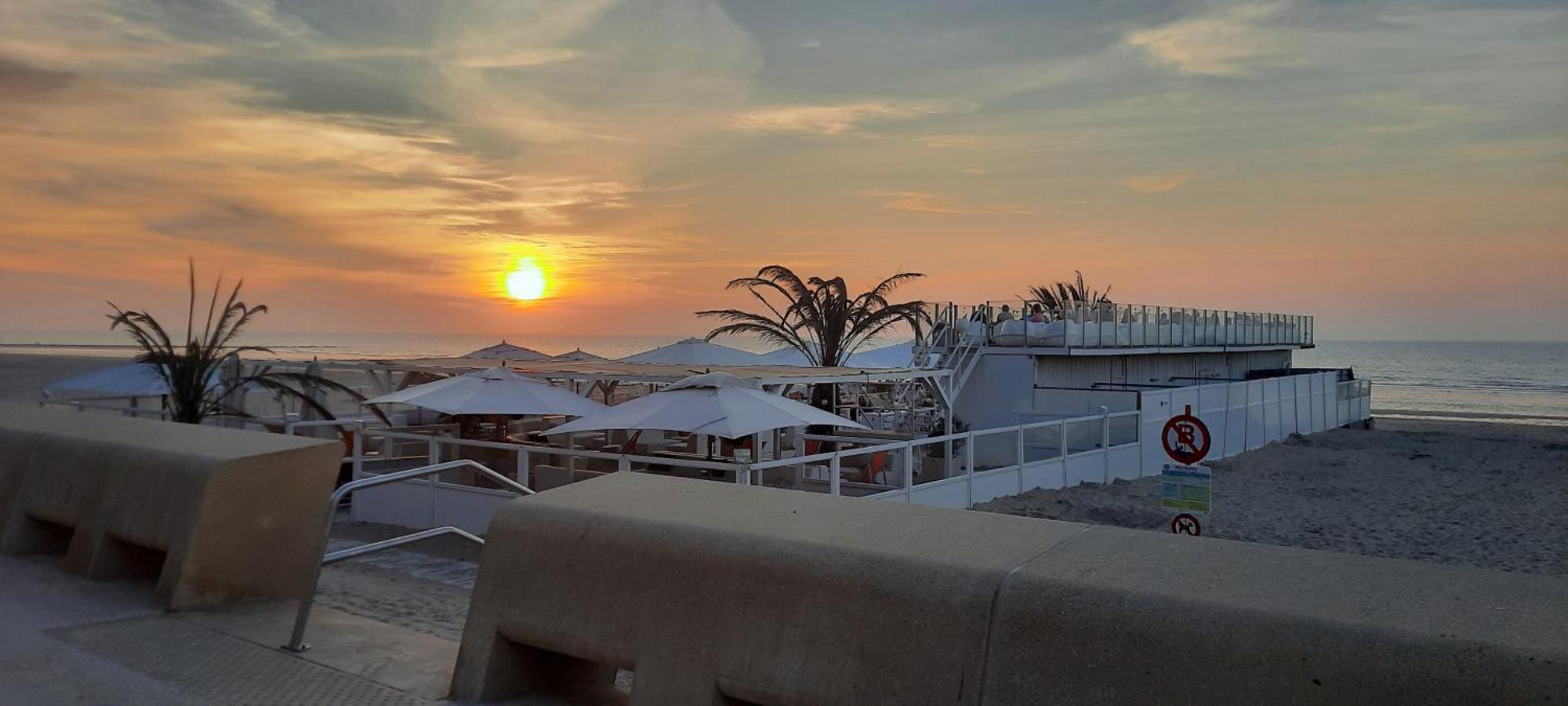Beachstudio Westende With Sea View Миделкерке Екстериор снимка