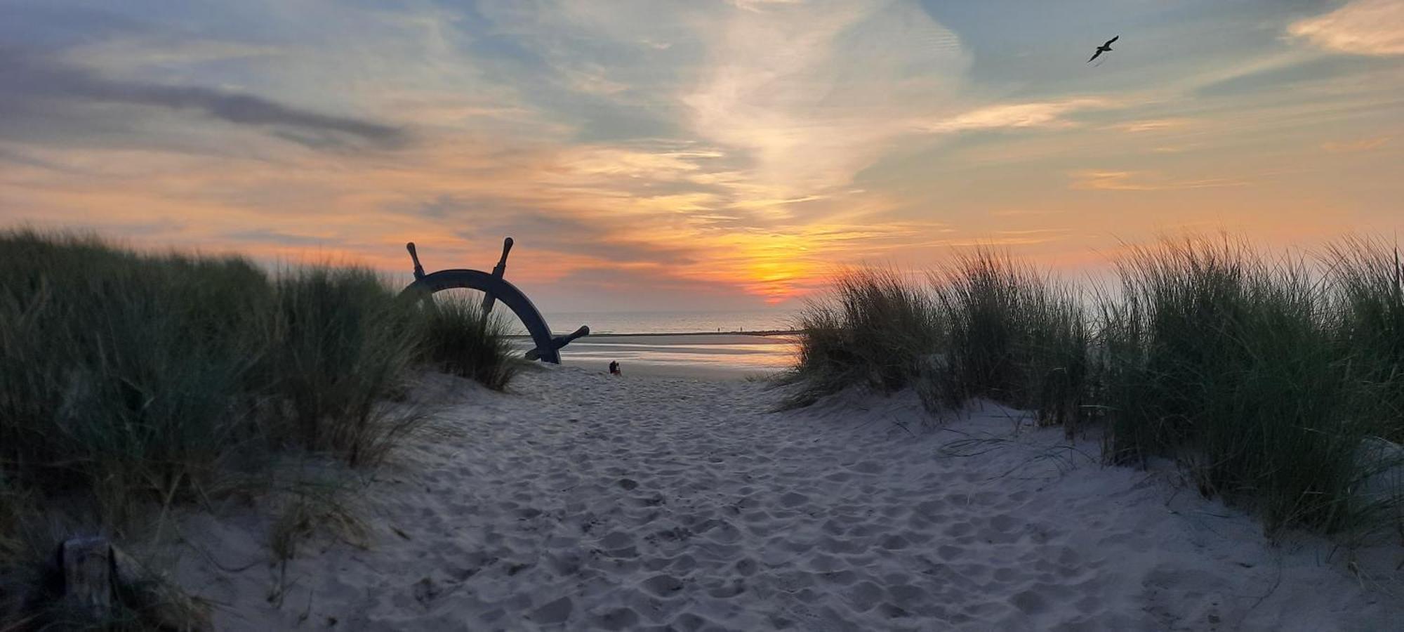 Beachstudio Westende With Sea View Миделкерке Екстериор снимка